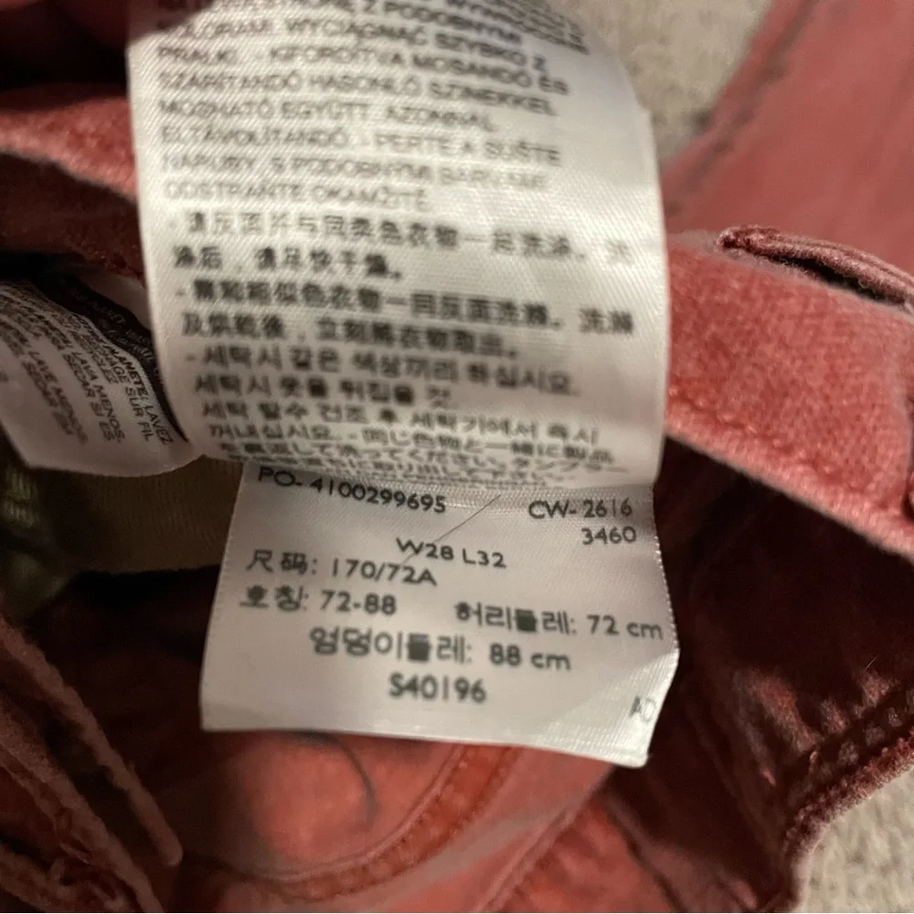 Dockers slim fit jeans red size 28 X 32